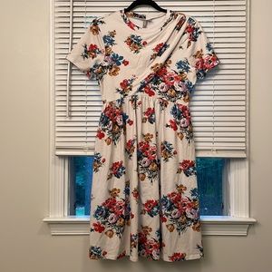 NWT ASOS Floral Short Sleeve Maternity Dress